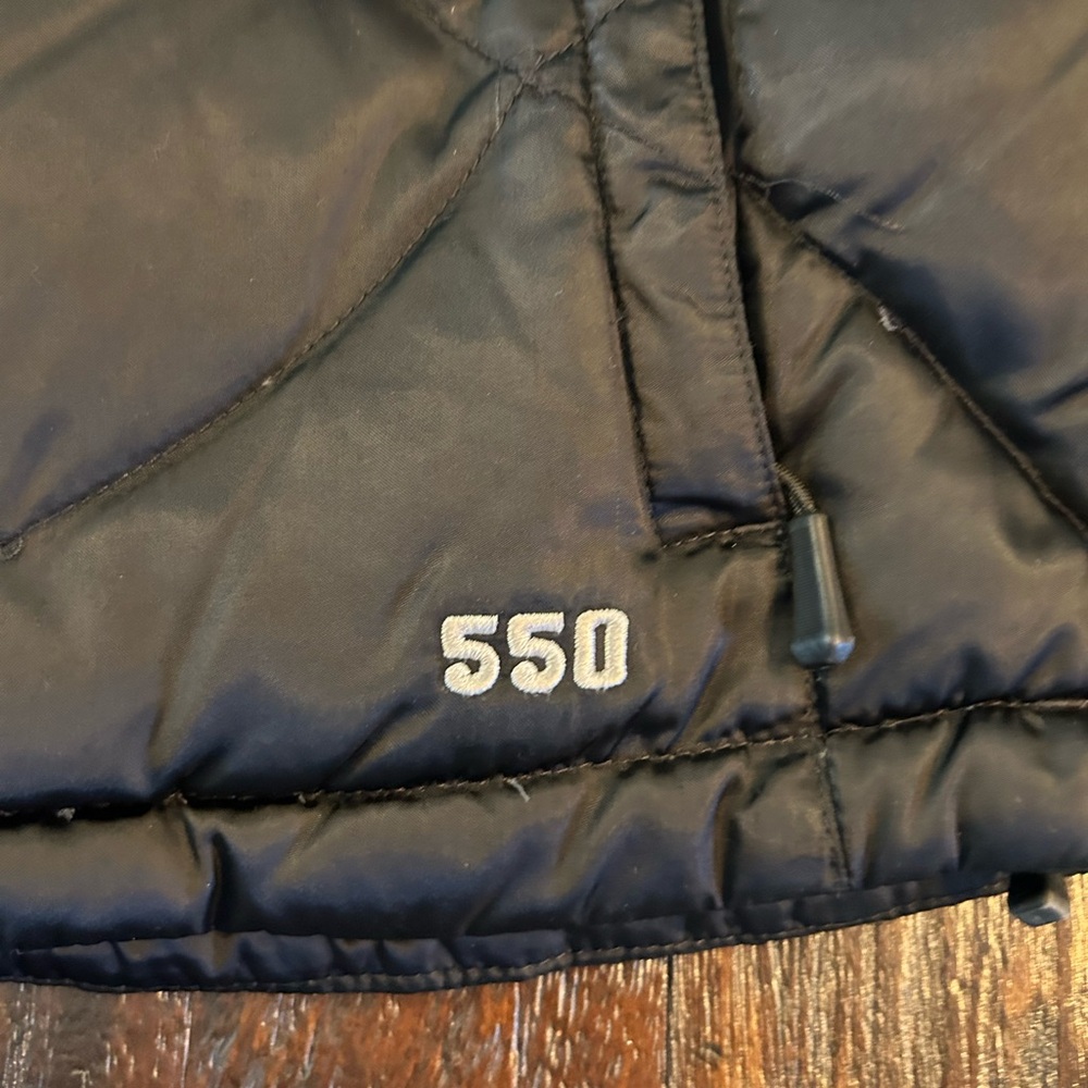 The North Face Black Quilted Women's Down Puffer Vest- 550 - Picture 4 of 9